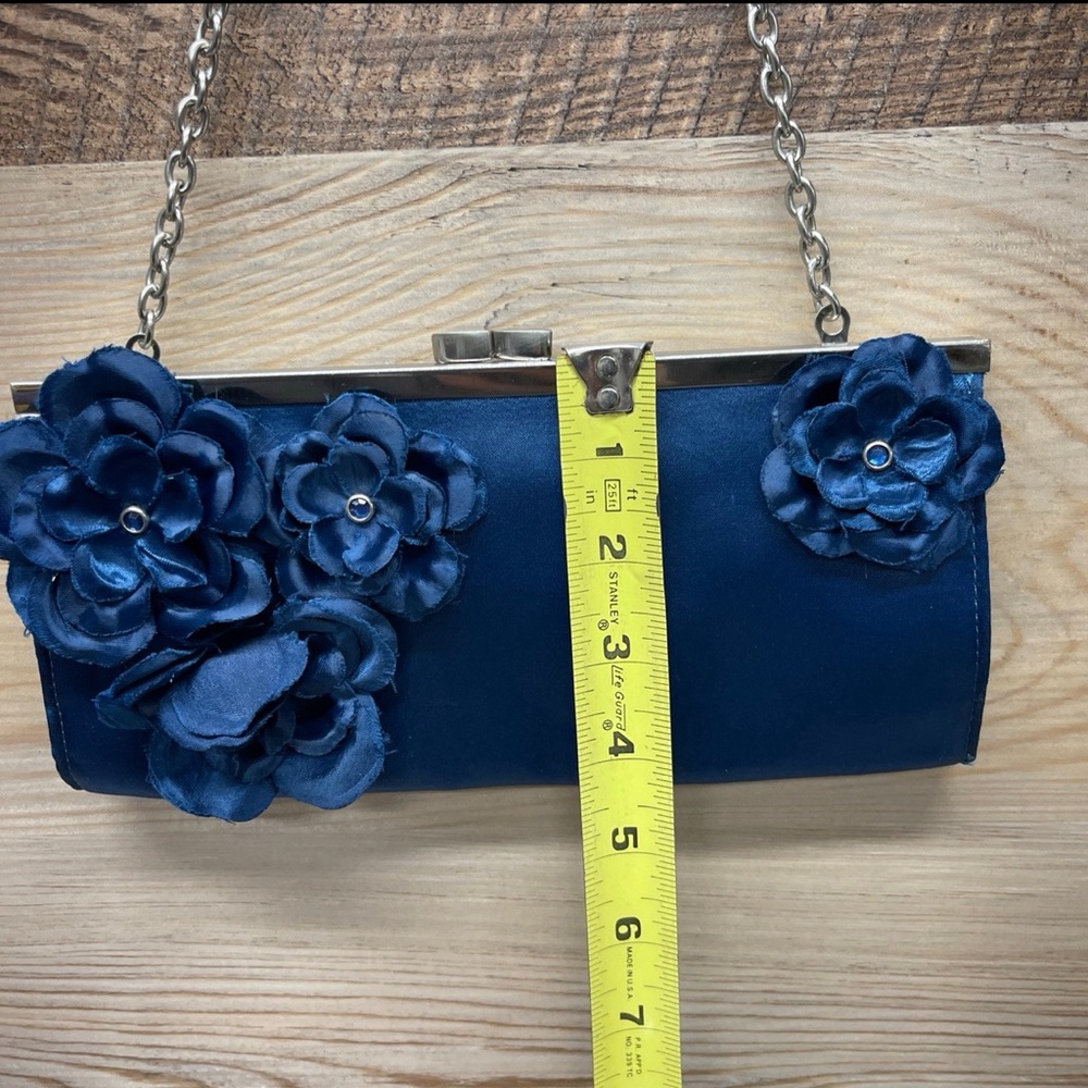 AMERICAN EAGLE OUTFITTERS - Blue CLUTCH PURSE Handbag Satin Flower Accent AEO - Picture 7 of 8